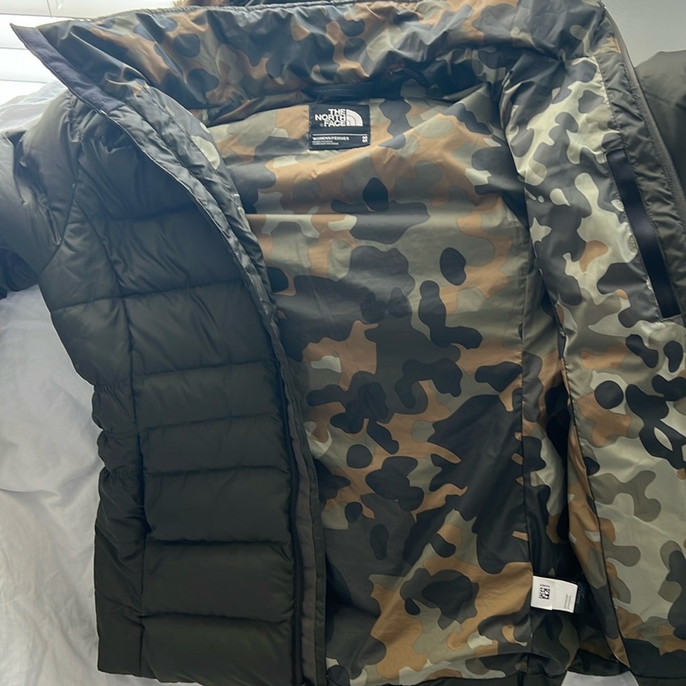 The North Face Green with Camo liner Jacket (M)